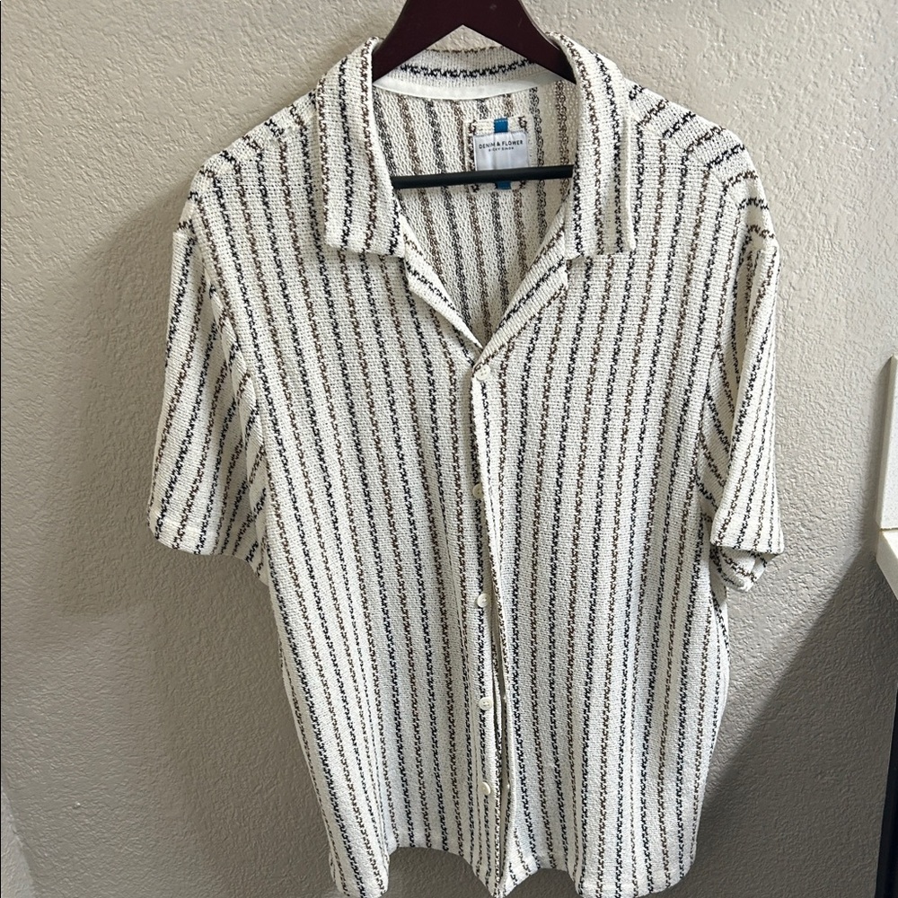 Towncraft White and Black Striped Casual Shirt